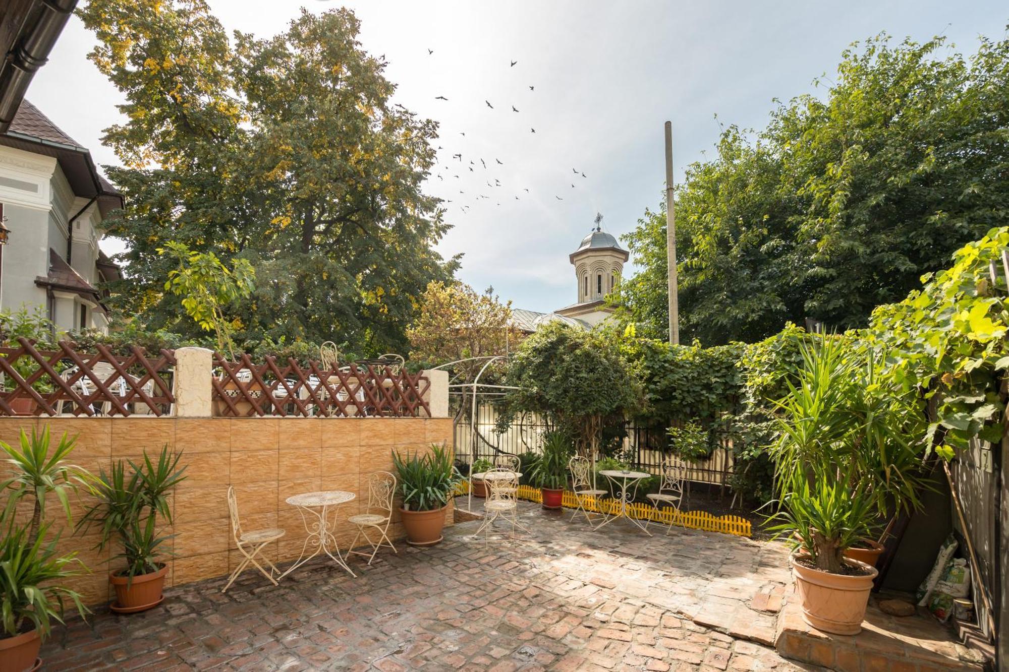 Flower'S Bukurešť Exteriér fotografie